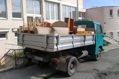 В Усть-Каменогорске квартирантка вывезла мебель из квартиры пенсионерки 