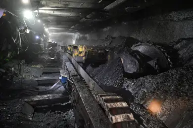 Поиски пропавших шахтеров на шахте «Казахстанская» осложнены последствиями пожара 