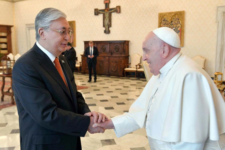 Какие темы обсудили Президент Казахстана и Папа Римский 