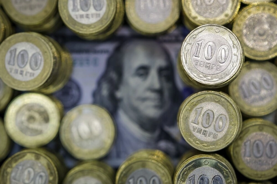 Нацбанк Казахстана продал валюту из Нацфонда для поддержки тенге - Досаев 