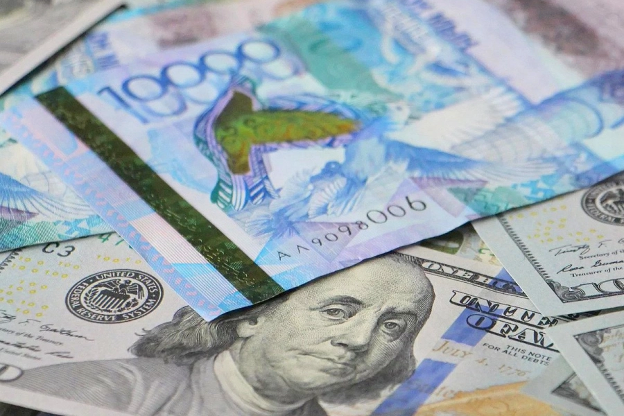 Министр нацэкономики ответил, дойдет ли доллар до 600 тенге 